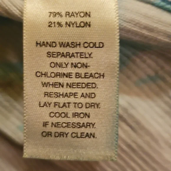 Whit house  Black  Market Floral Cardigan in Blue and White size m - Picture 5 of 10